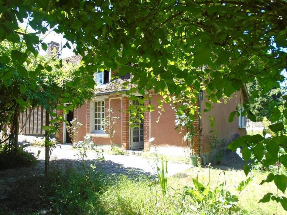 Gite Les Cerfs Bracieux Exterior photo